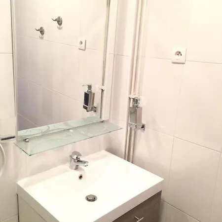 Апартаменты Chatelet Cozy Flat Париж